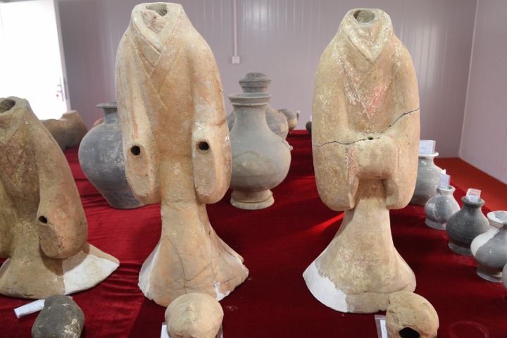 Terracotta figures unearthed in Henan
