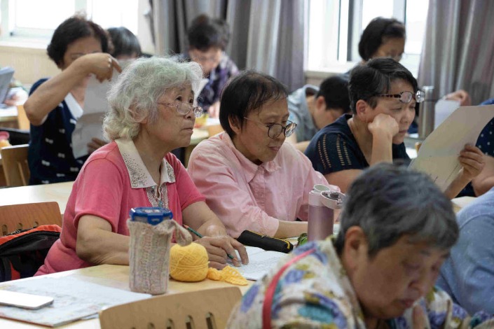 Elderly education platform launched in Shanghai