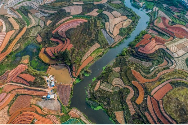 Spring farmlands feature amazing scenery in Guangxi