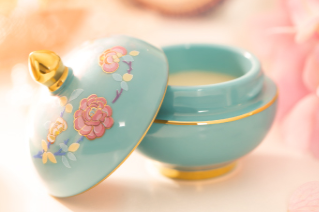 Museum rolls out Chinese solid perfume cream products