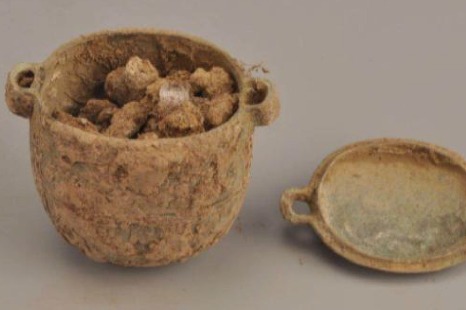 Discovery sheds light on ancient cosmetics