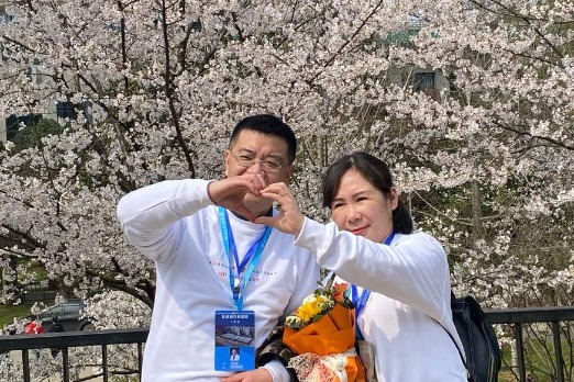 Wuhan invites nationwide medics to enjoy cherry blossom season