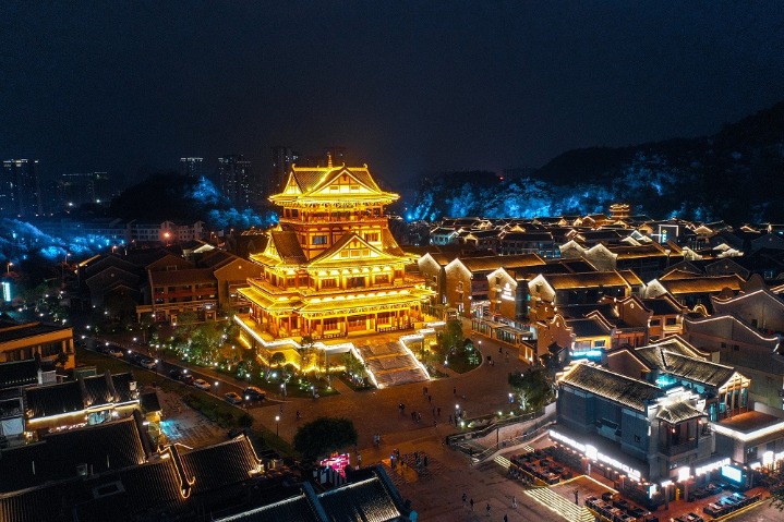 Archaize building makes up charming night views in Liuzhou