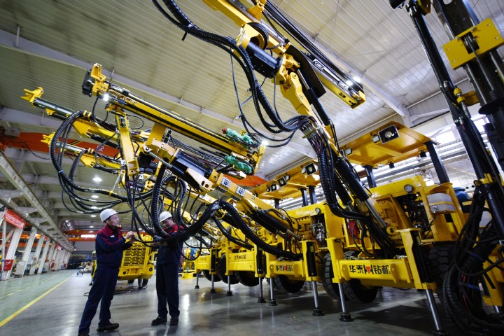 China's machinery industry reports revenue, profit growth in Jan.-Feb.