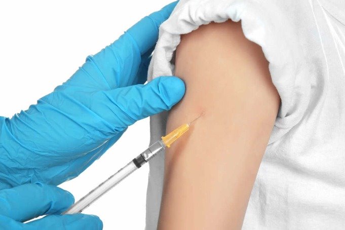 Zhuhai leads country in mass vaccinations