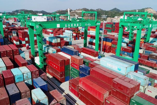 Foreign trade volume soars in S China's Guangdong in Q1