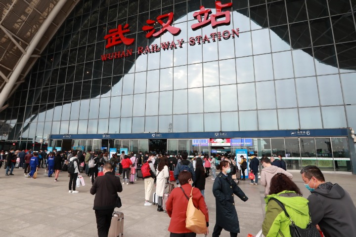 Holiday traffic expected to hit new high in Wuhan