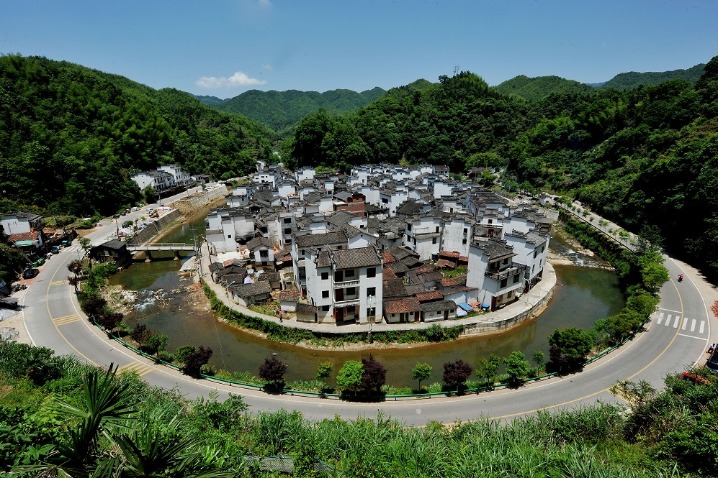 Round village highlights traditional building style in Jiangxi