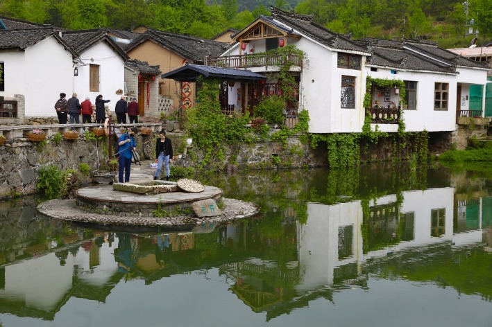 China embraces rural tourism boom amid COVID-19