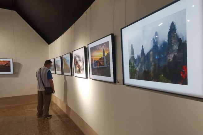 Heritage photo exhibition opens in Beijing