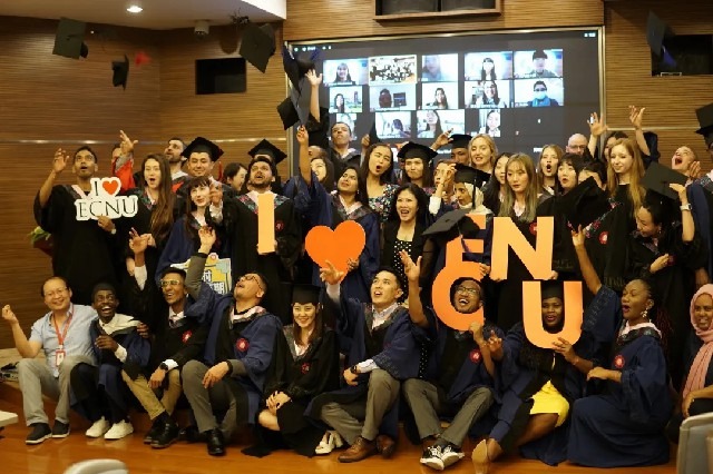 Farewell ceremony for international students successfully held at ECNU