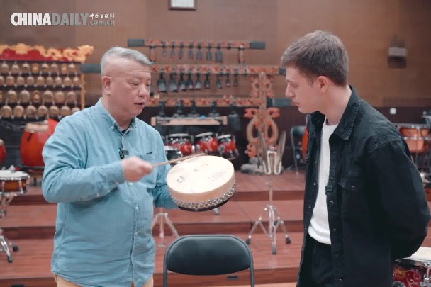 Ukrainian performers discover Chinese art | Ep. 4: Learning Chinese drums