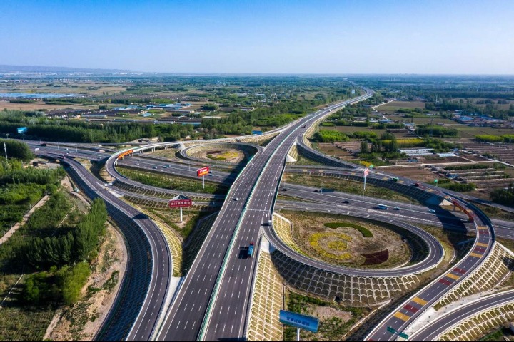 China's transportation development turns country into 'strong power'