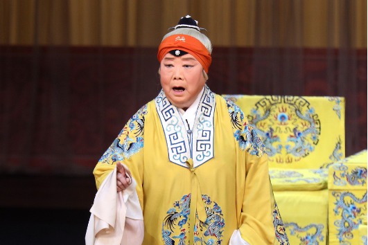 Peking Opera maestro dies at 87