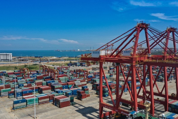 China's foreign trade up 24.5 pct in first seven months