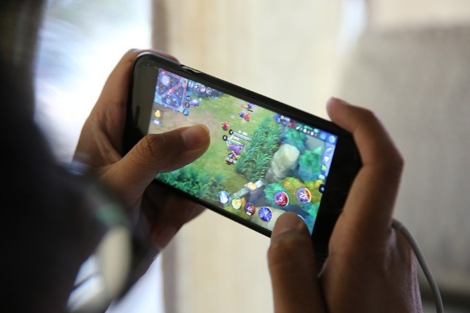Stricter limits on minors' online gaming