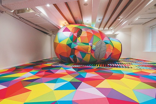 Spanish artist adds an 'Explosion' of color and 'Kaos'
