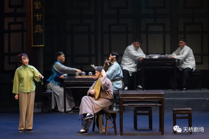 Quju Opera 'Teahouse' staged at Tianqiao Theater