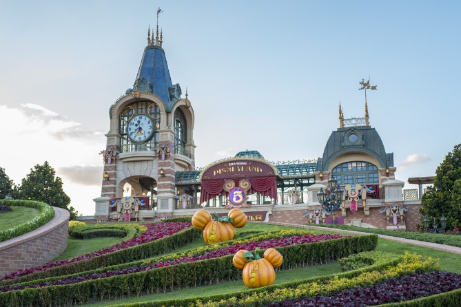 Shanghai Disney finds no cases so far after testing