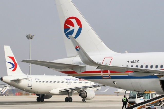 China sees increase in air trips, cargo transport in October
