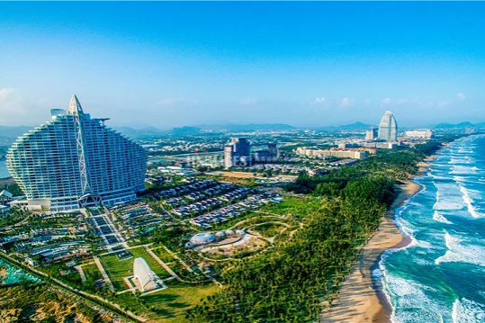 Hainan aims to become intl tourism consumption center by 2025