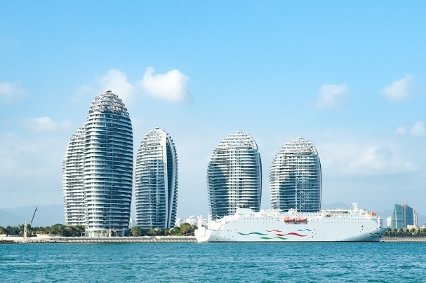 Negative list for services takes effect in Hainan