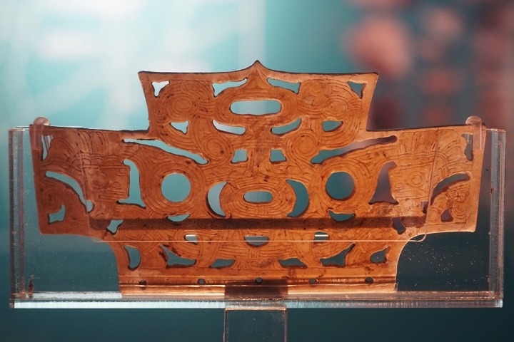 Exhibit compares ancient jade cultures in the Neolithic Age