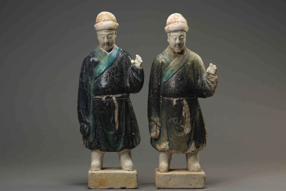 Ming Dynasty pottery figurines returned to China
