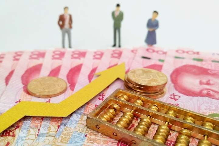 China's fiscal revenue up 12.8% in first 11 months