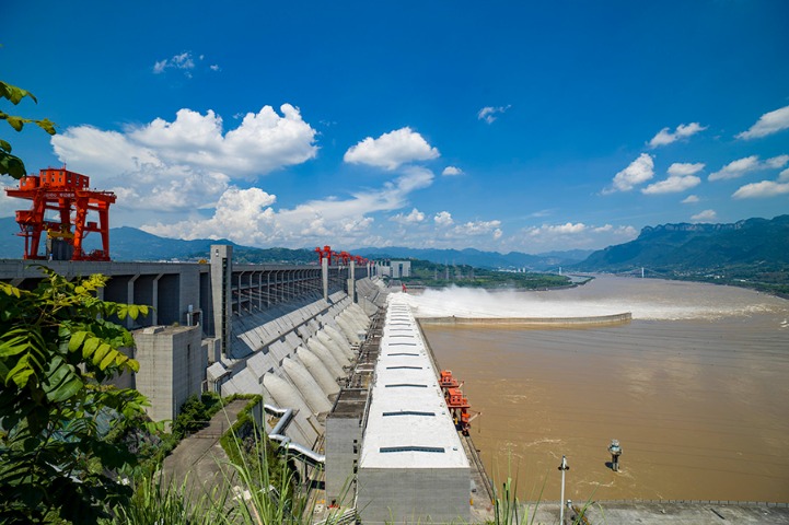 Three Gorges hydropower station generates over 100b kWh of electricity in 2021
