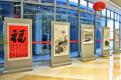Sports art exhibition opens in Beijing Olympic village
