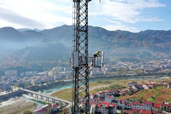 China adds 654,000 5G base stations in 2021