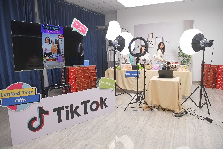 TikTok tests paid subscription model