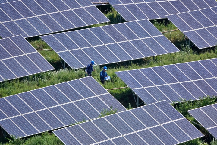 China's installed capacity of photovoltaic power tops 300m kw