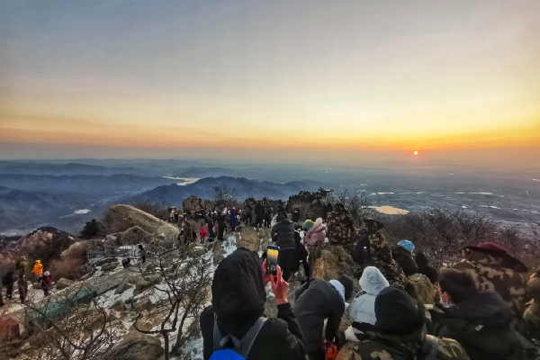 Tai'an sees surge in visitors during Spring Festival holiday