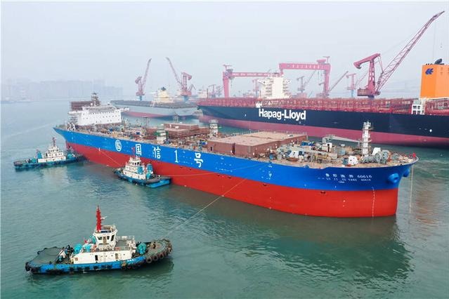 High-yield smart fish farming ship undocks in East China