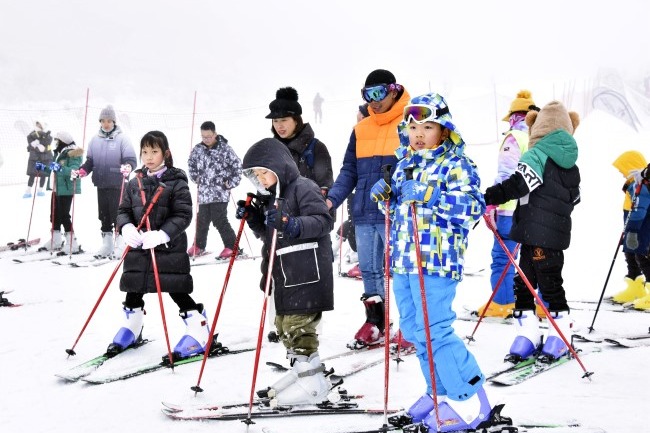 Olympics boosts winter sports tourism during Spring Festival