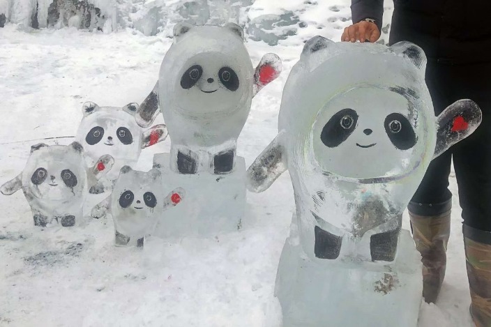Ice-carved Bing Dwen Dwens show up in Jilin