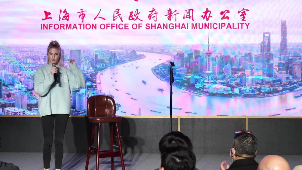Shanghai expats enjoy Olympics-themed stand-up comedy
