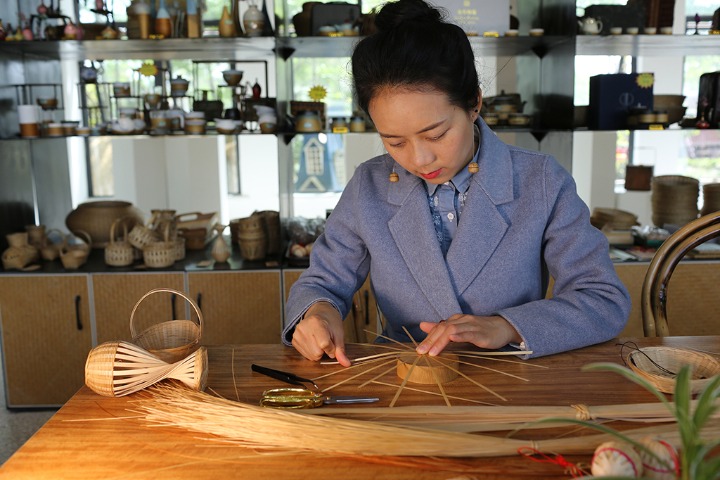 Woman inherits bamboo art