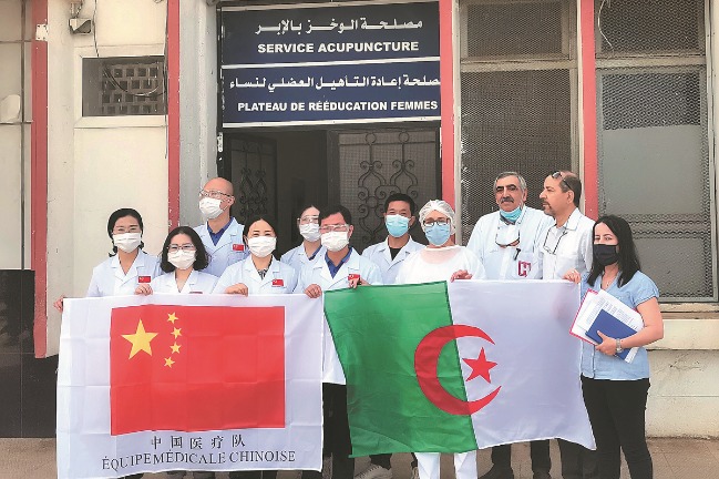 Chinese doctors aiding Algeria through TCM