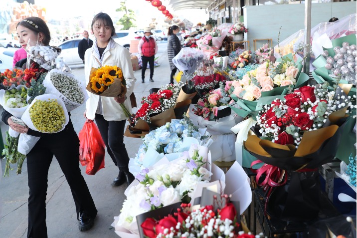 Fresh flower market thriving in China's Yunnan