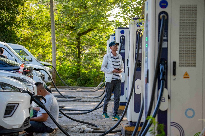 China's Hainan to install 20,000 charging piles in 2022