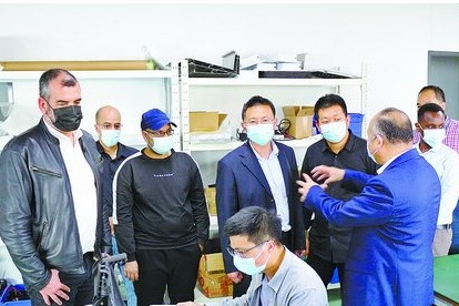 Xiamen appoints foreign professionals as sci-tech consultants