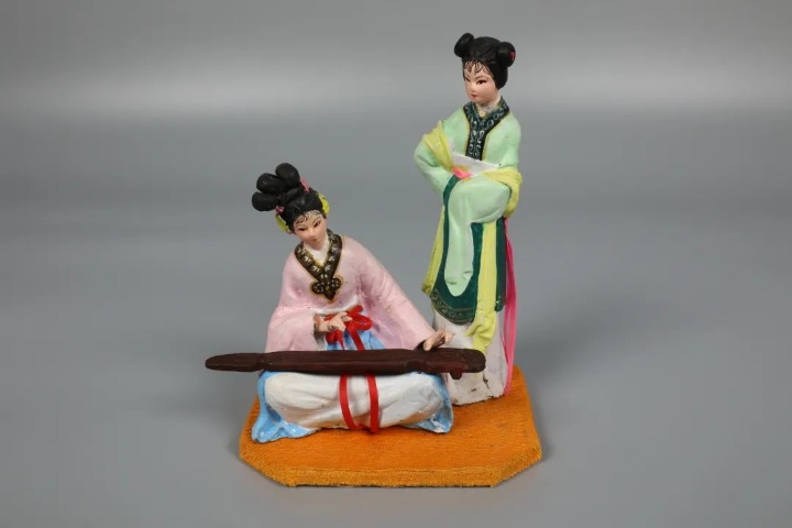 Suzhou exhibit presents colorful clay figurines