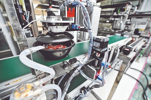 Robots filling positions created by lack of chefs