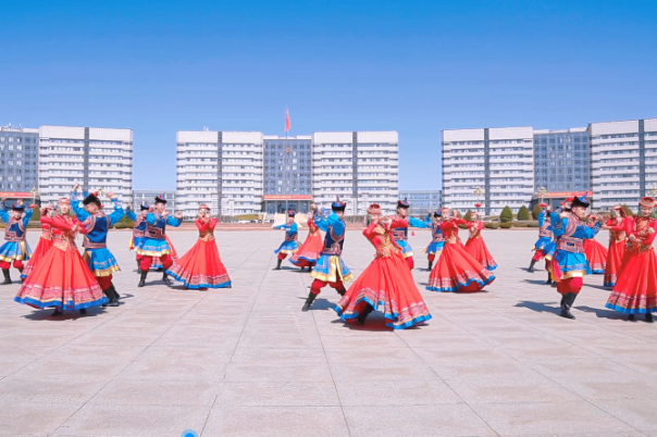 New dance passes on traditional Mongolian culture