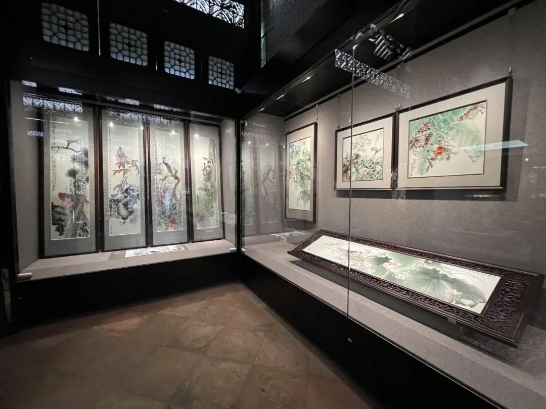 Father-and-son’s porcelain crafts on exhibit in Guangdong