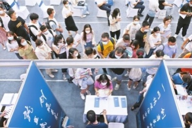 Online and off, fairs to offer 1.4 million jobs