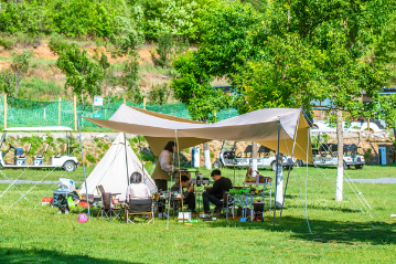 Camping most popular among travelers during May Day holiday